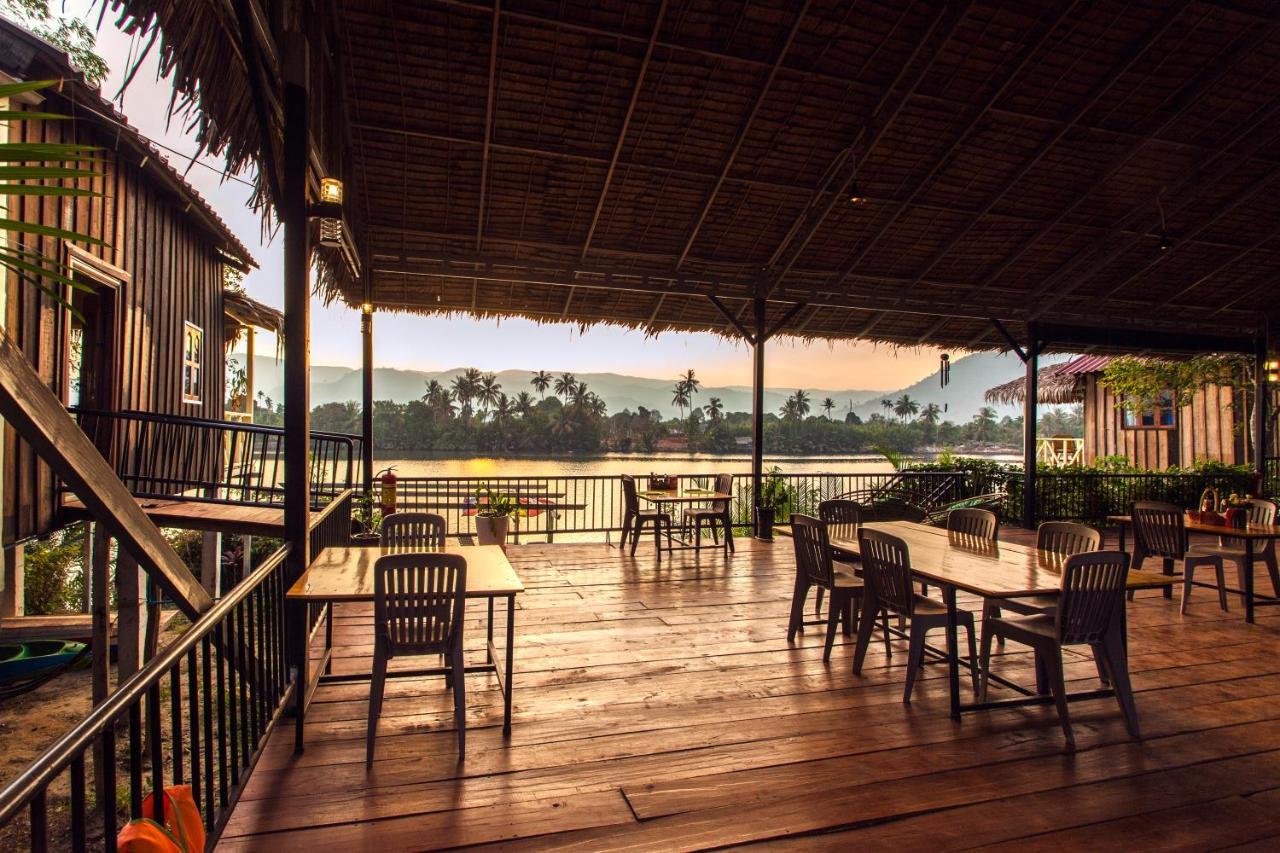 Green Mango Bungalows Kampot Exterior photo